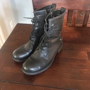 Leather Nine West Vintage America combat boots